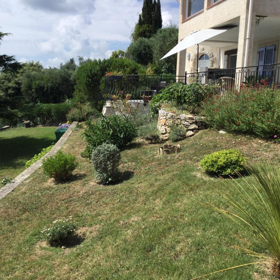 Bed and Breakfast La Tourrette Tourrettes-sur-Loup Esterno foto