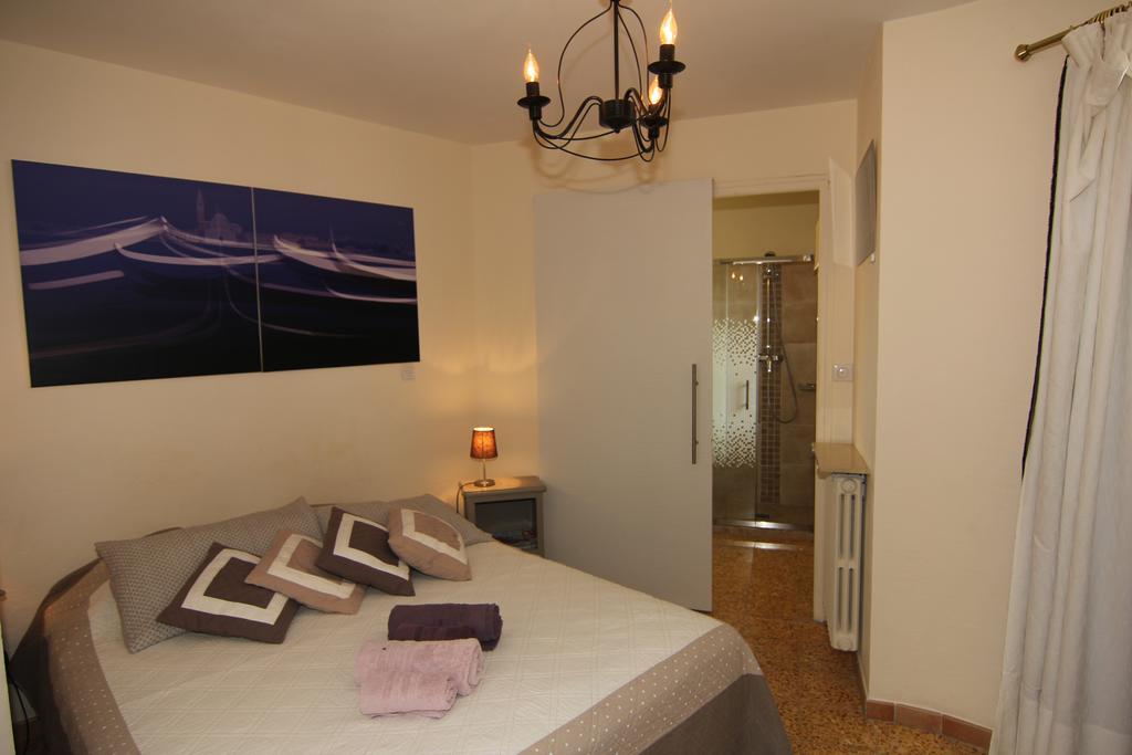 Bed and Breakfast La Tourrette Tourrettes-sur-Loup Esterno foto